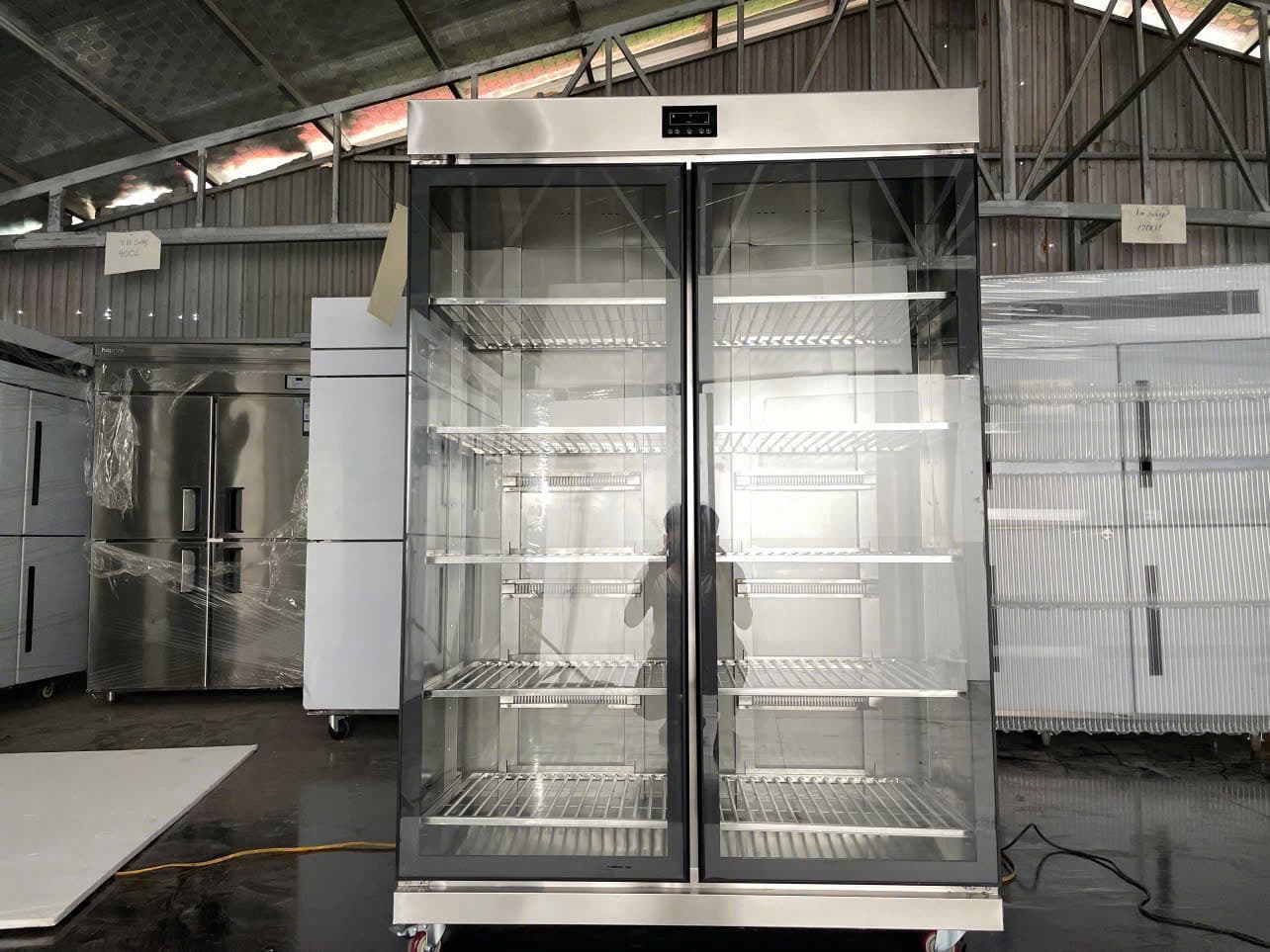 tủ sấy bát 2 cánh kính 2 lớp quạt gió - Tủ sấy bát khay Wincoold chính hãng